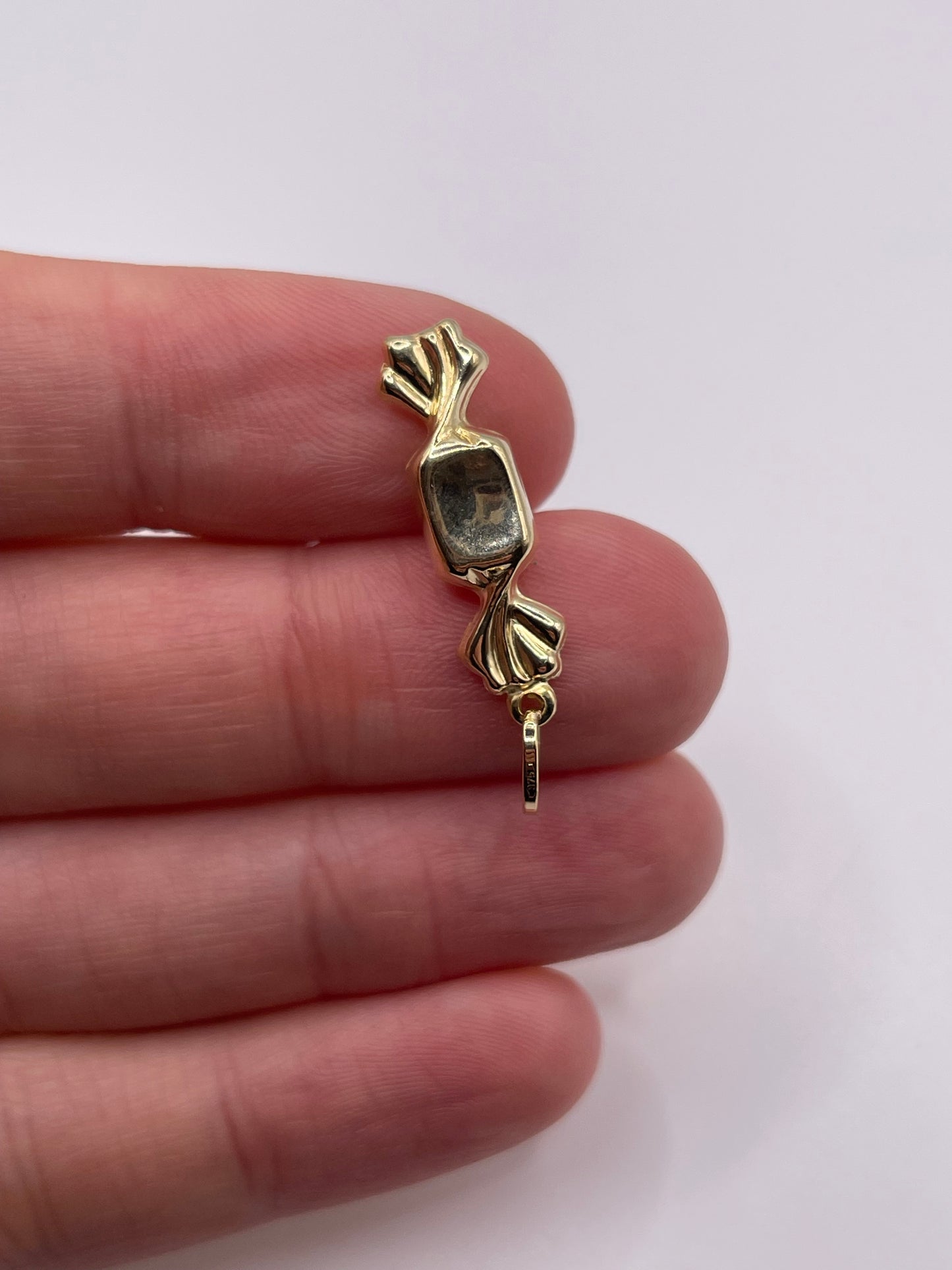 9ct gold sweet / candy charm