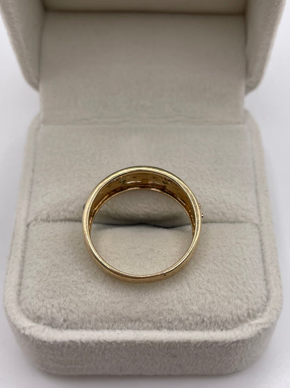 9ct gold emerald and diamond ring