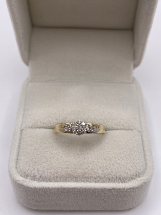 9ct gold diamond cluster ring