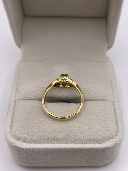 18ct gold alexandrite and diamond ring