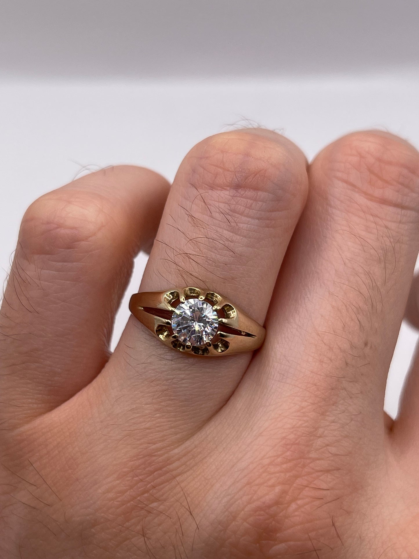 9ct gold cz gypsy ring