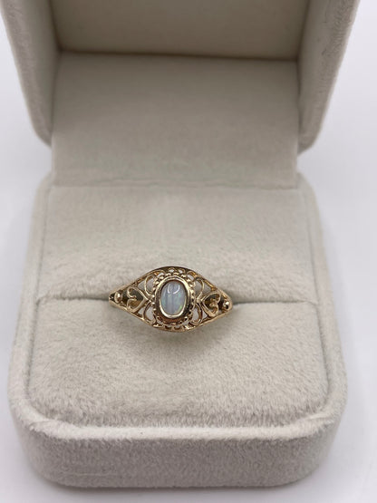 9ct gold opal ring