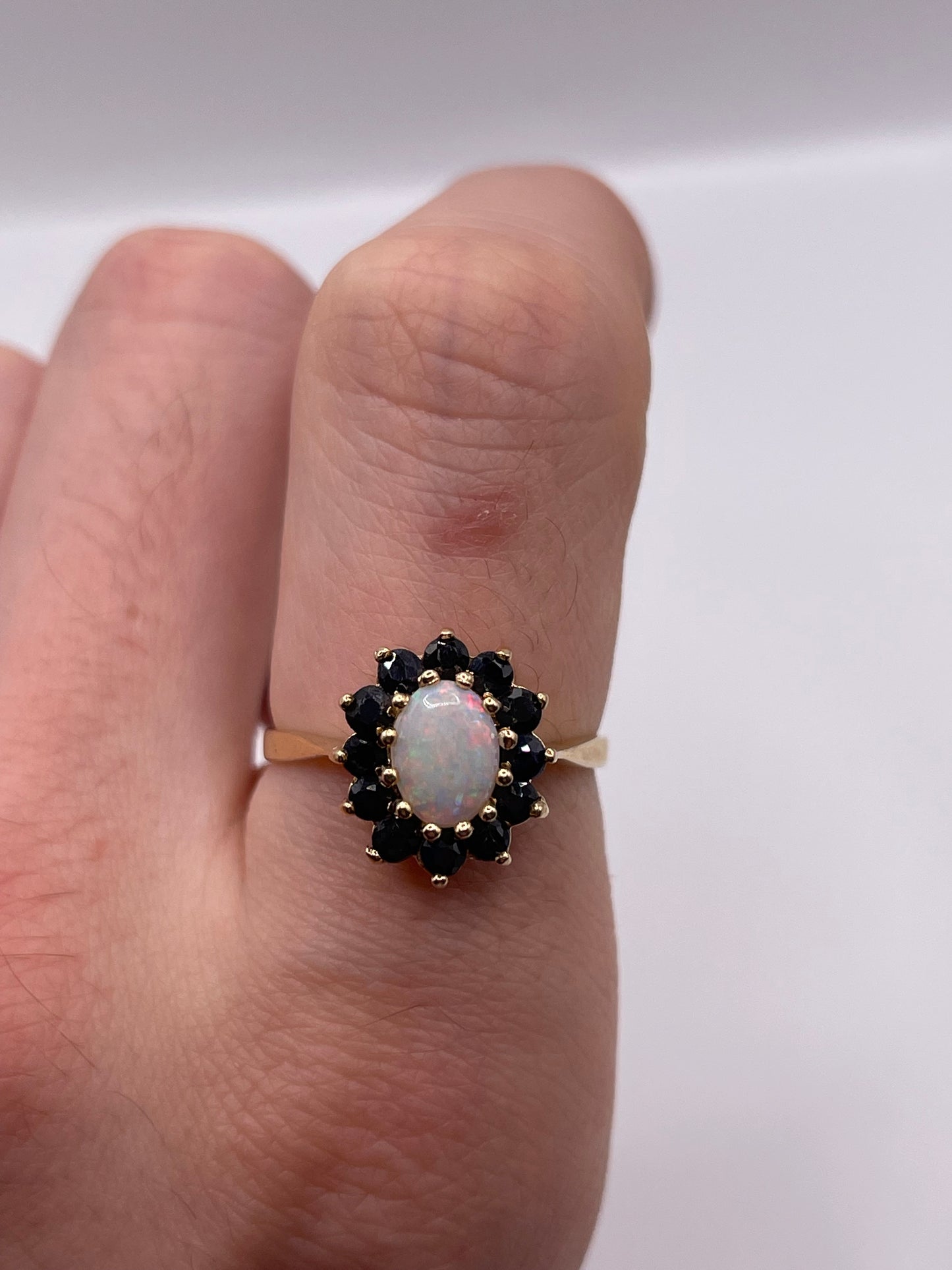 9ct gold opal and sapphire ring