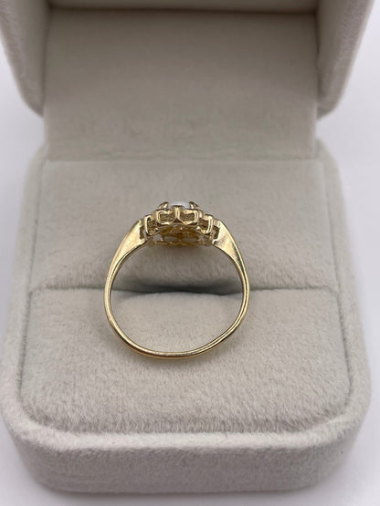 9ct gold opal and diamond ring