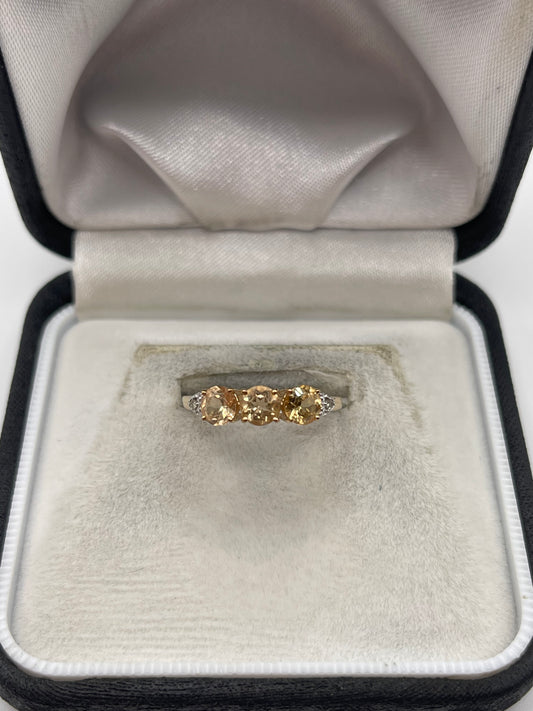 9ct gold quartz and diamond ring