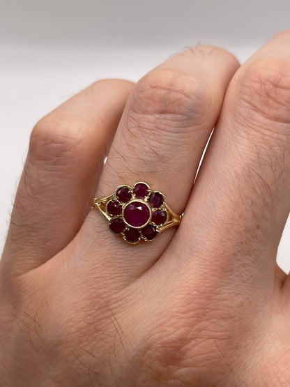 9ct gold ruby cluster ring