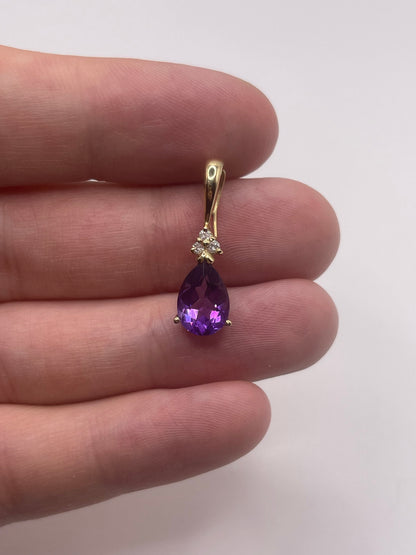 9ct gold amethyst and diamond pendant