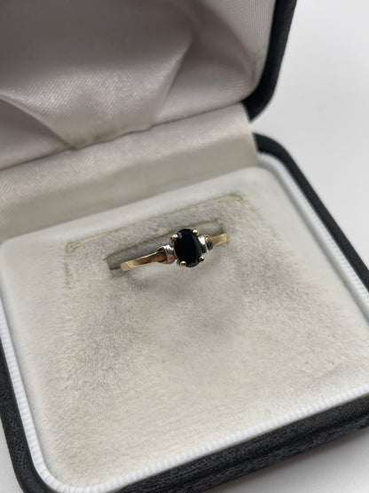 9ct gold sapphire ring