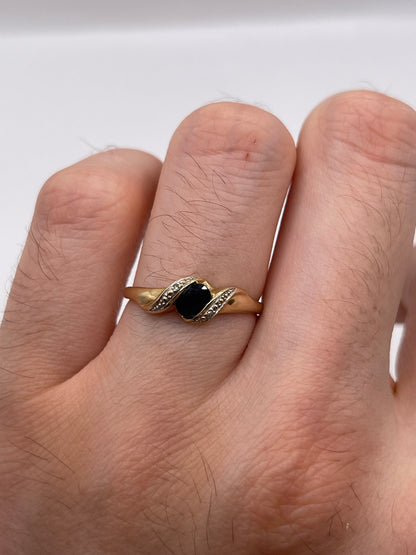 9ct gold sapphire and diamond ring