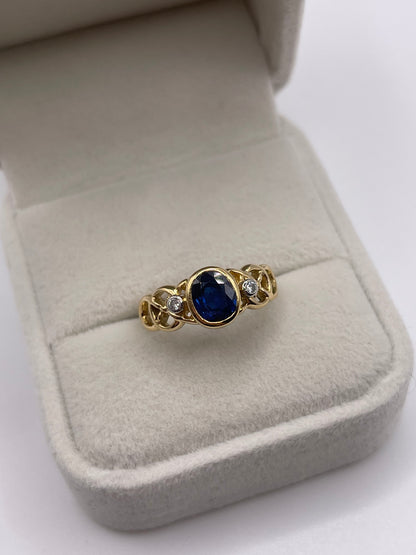 18ct gold sapphire and diamond ring