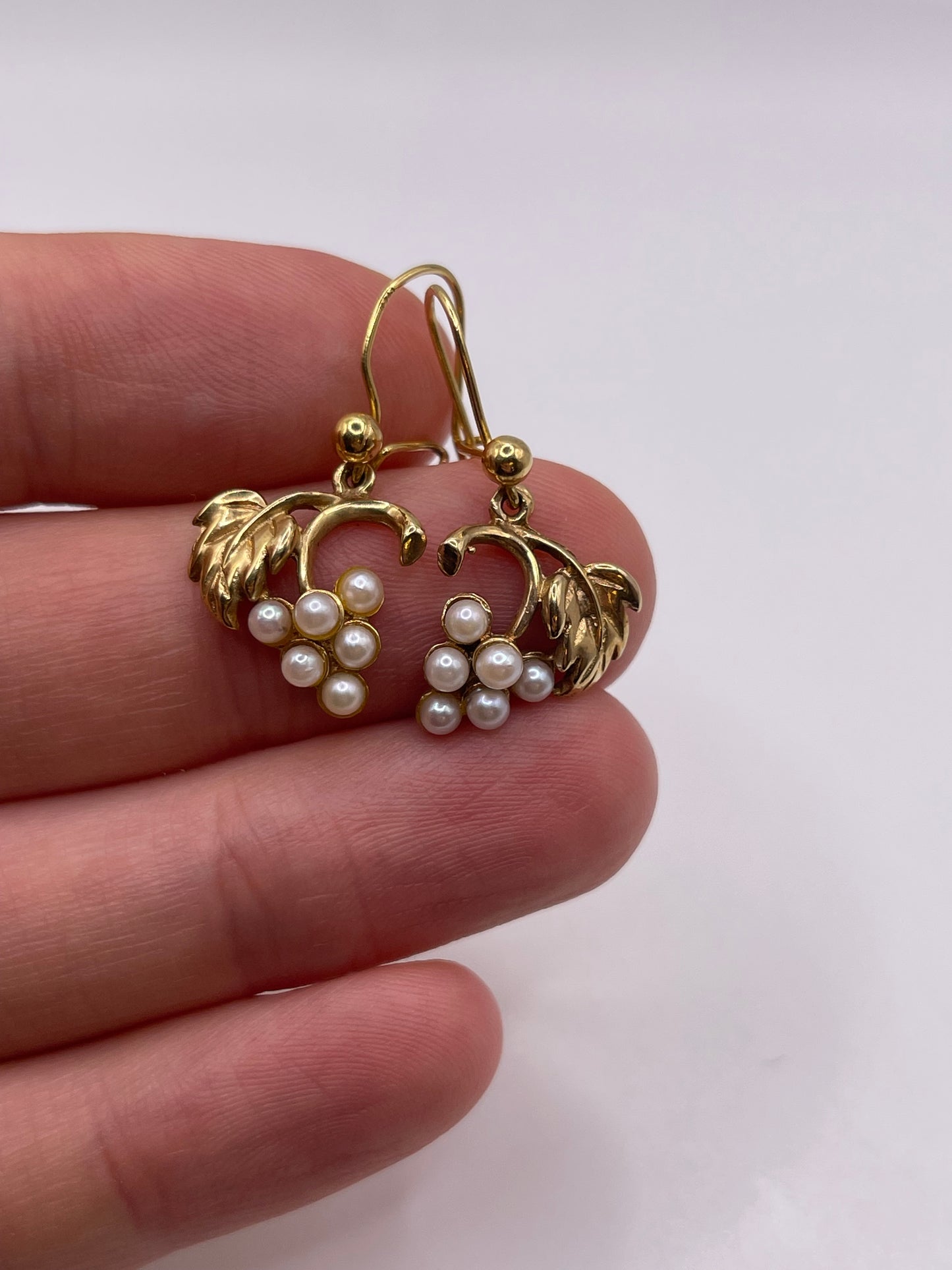 9ct gold pearl earrings