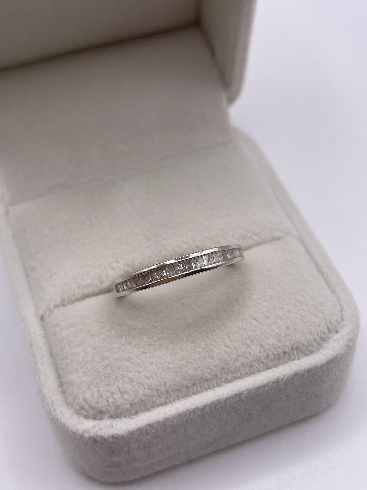 9ct white gold diamond ring
