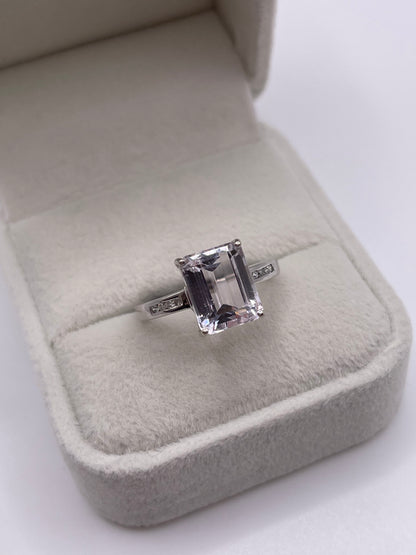 9ct white gold kunzite and diamond ring