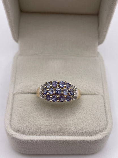 9ct gold tanzanite and diamond ring