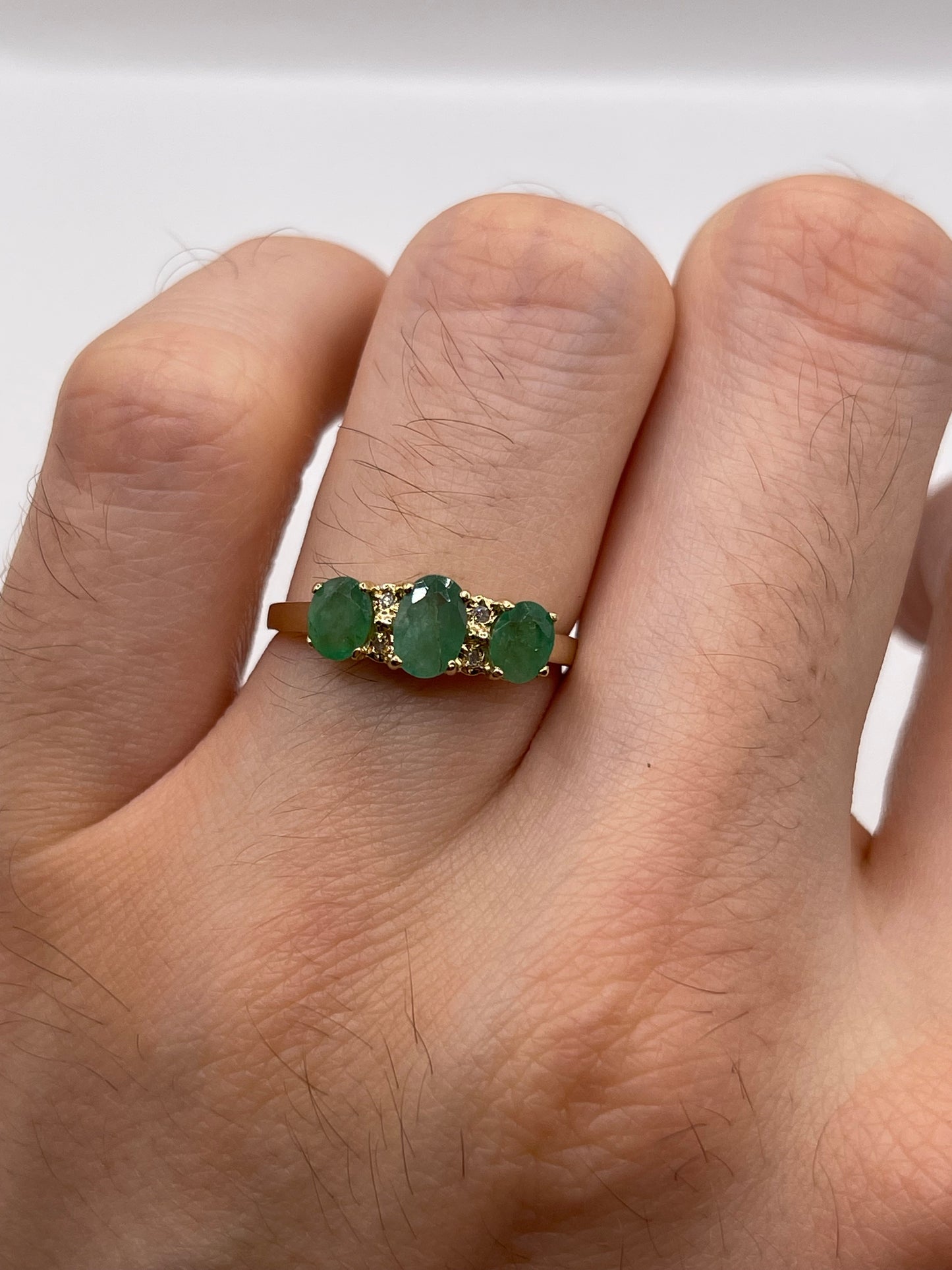 9ct gold emerald and diamond ring