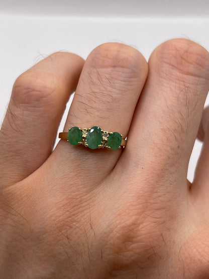 9ct gold emerald and diamond ring