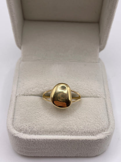 18ct gold ring
