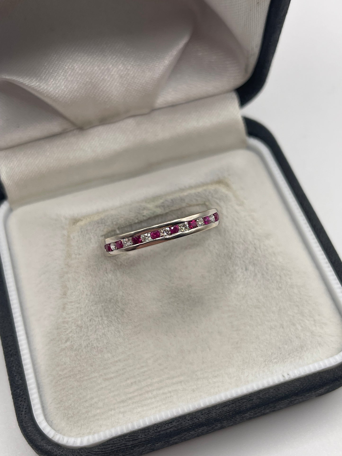 18ct white gold ruby and diamond ring
