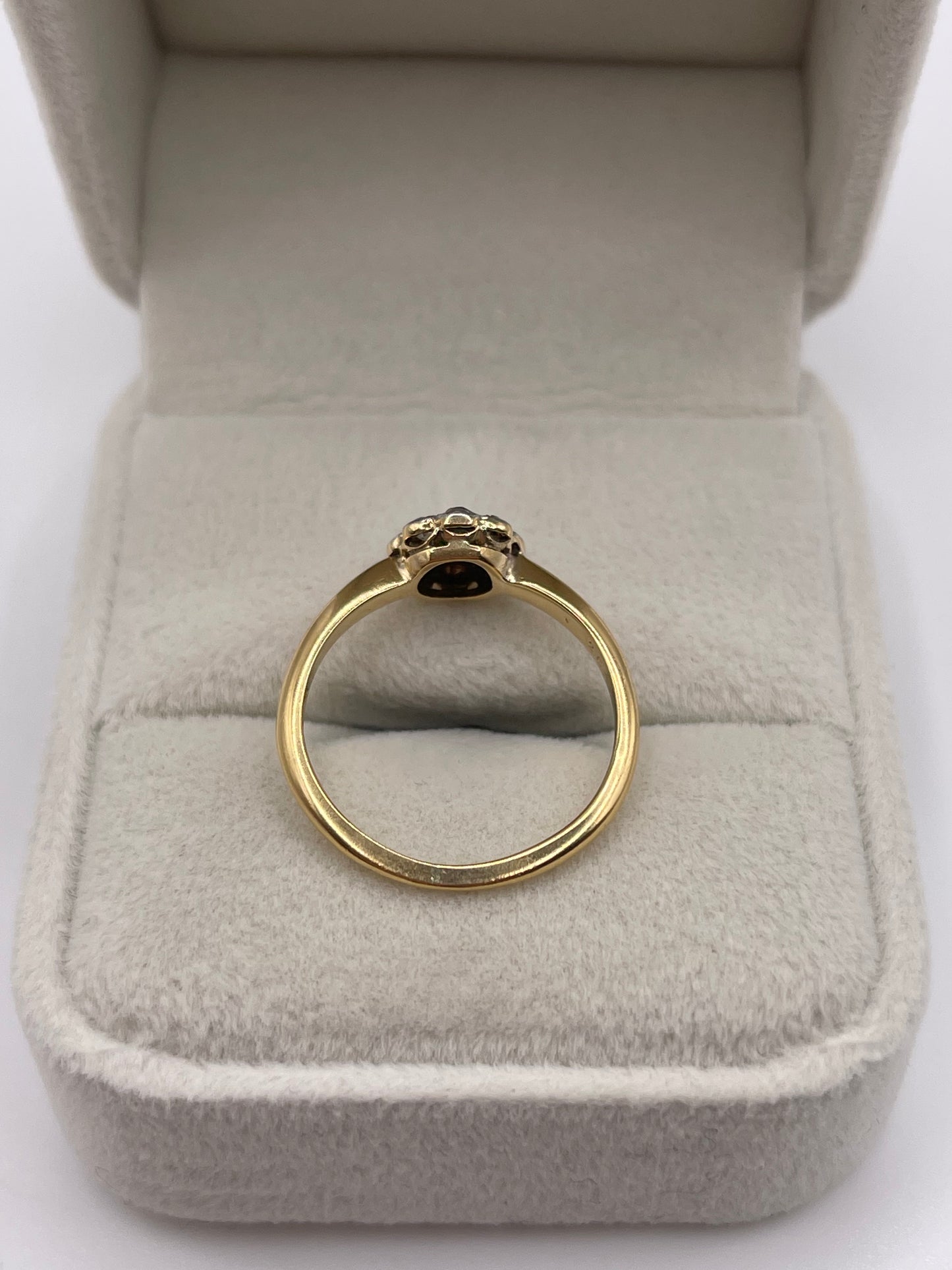 18ct gold emerald and diamond ring