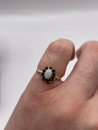 9ct gold sapphire and opal ring