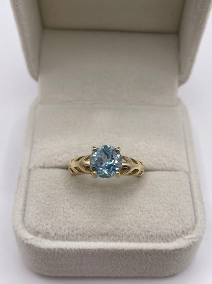 9ct gold blue topaz ring