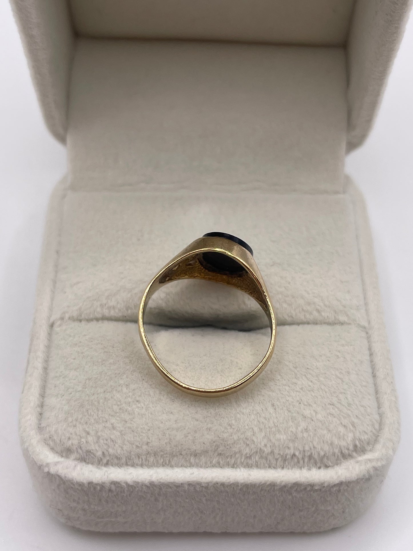 9ct gold onyx signet ring