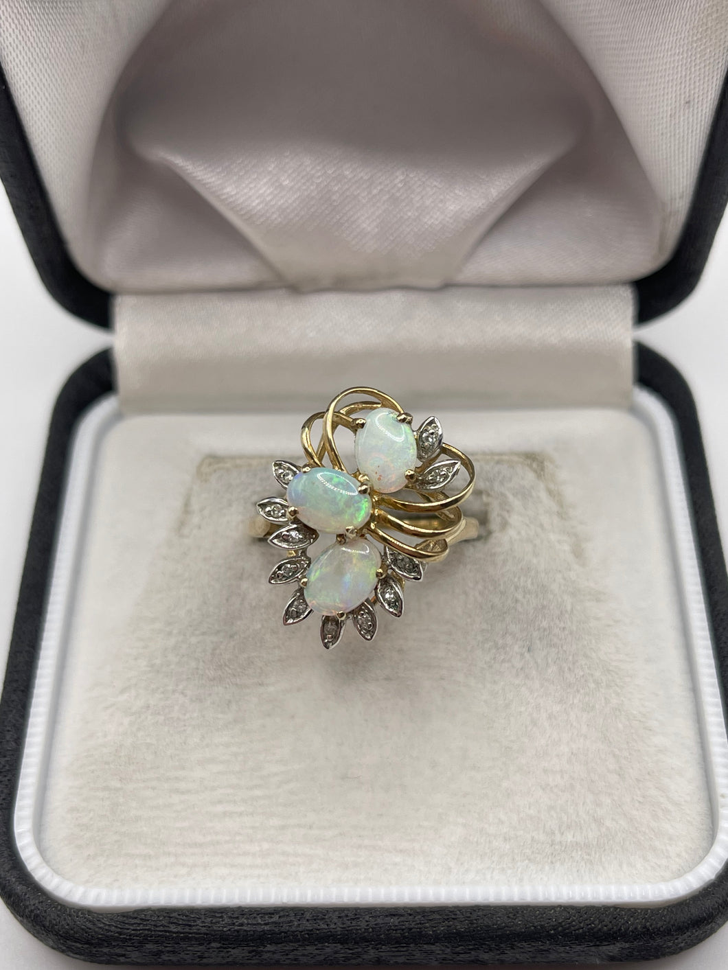 9ct gold opal and diamond ring