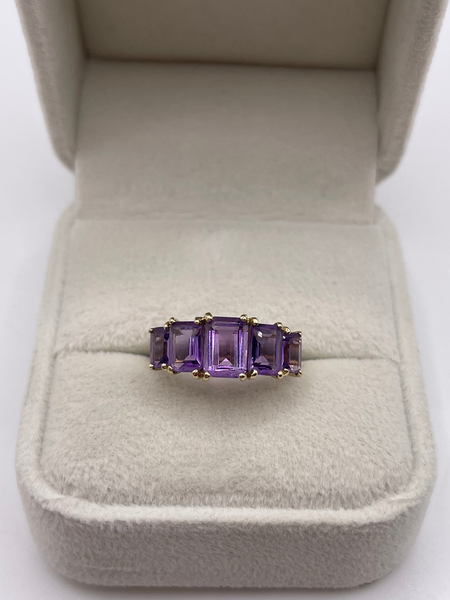 9ct gold amethyst ring