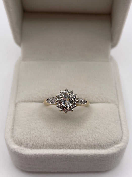 9ct gold aquamarine and diamons ring