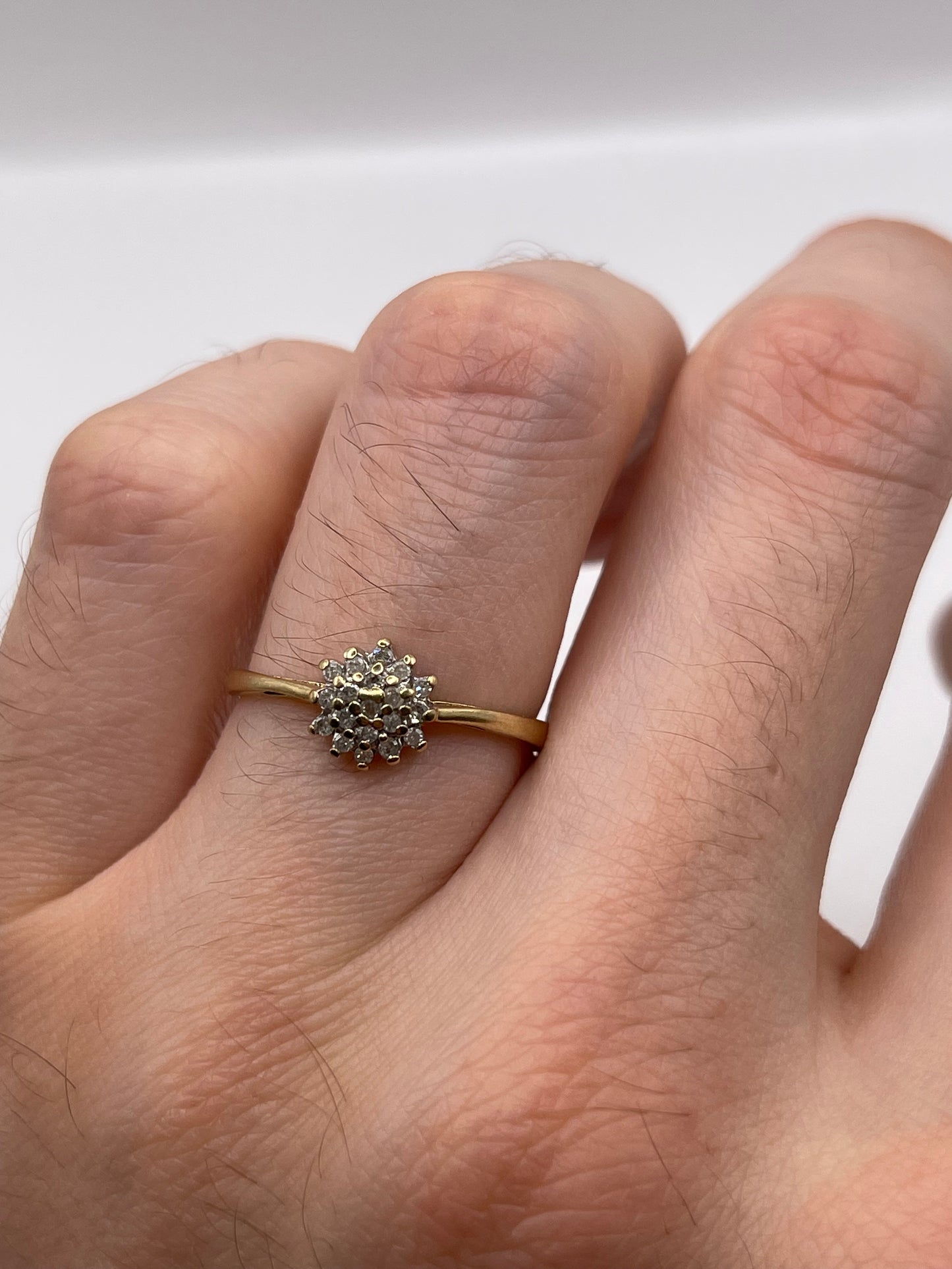 9ct gold diamond cluster ring