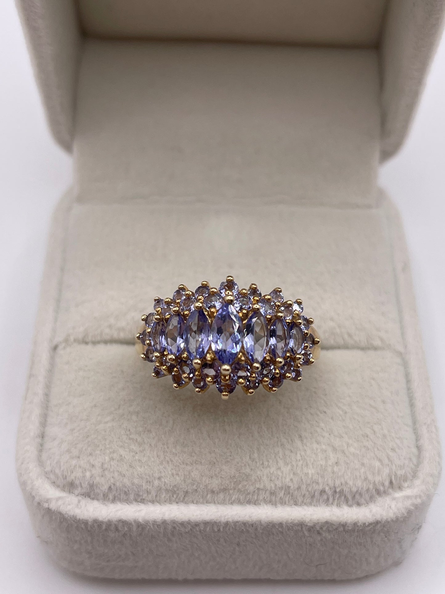 9ct gold tanzanite cluster ring