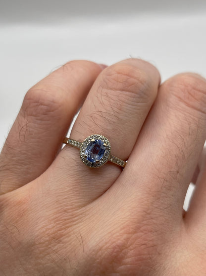 18ct white gold sapphire and diamond ring