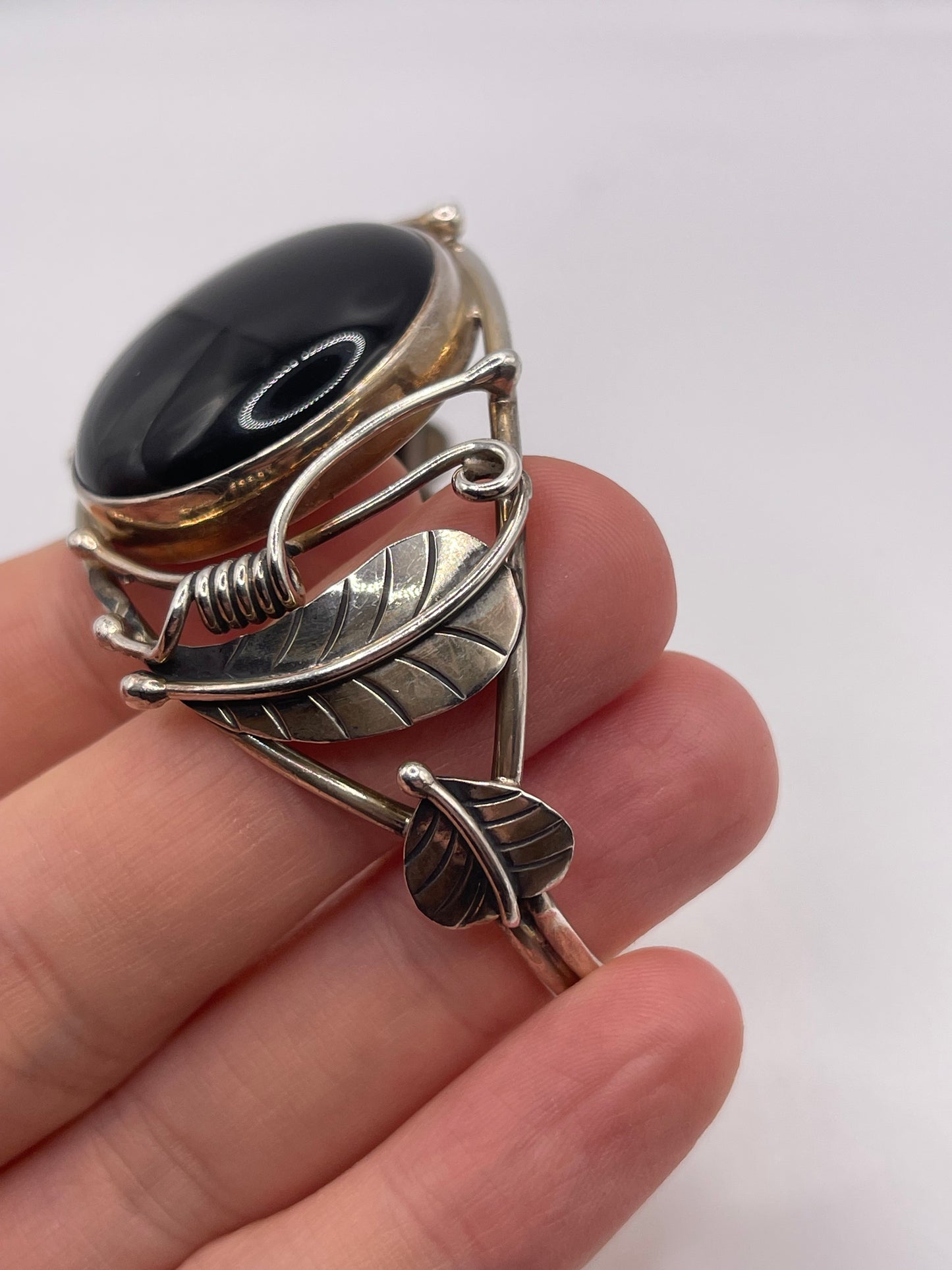 Silver onyx bangle