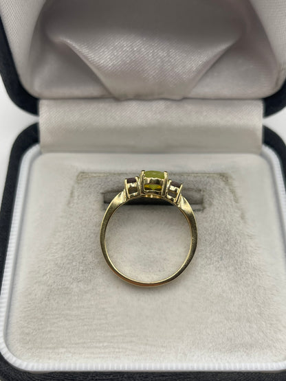 9ct gold quartz ring