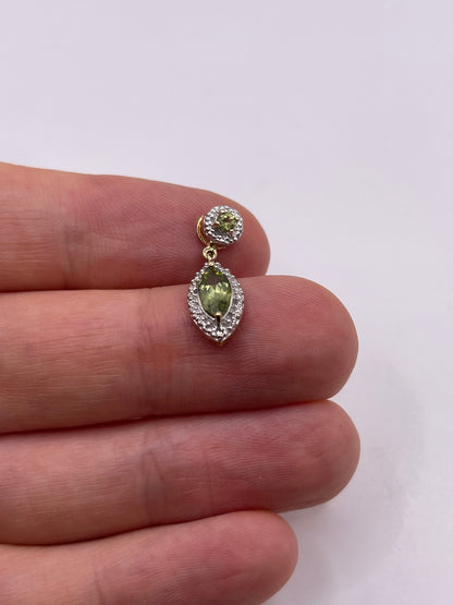 9ct gold peridot and diamond pendant