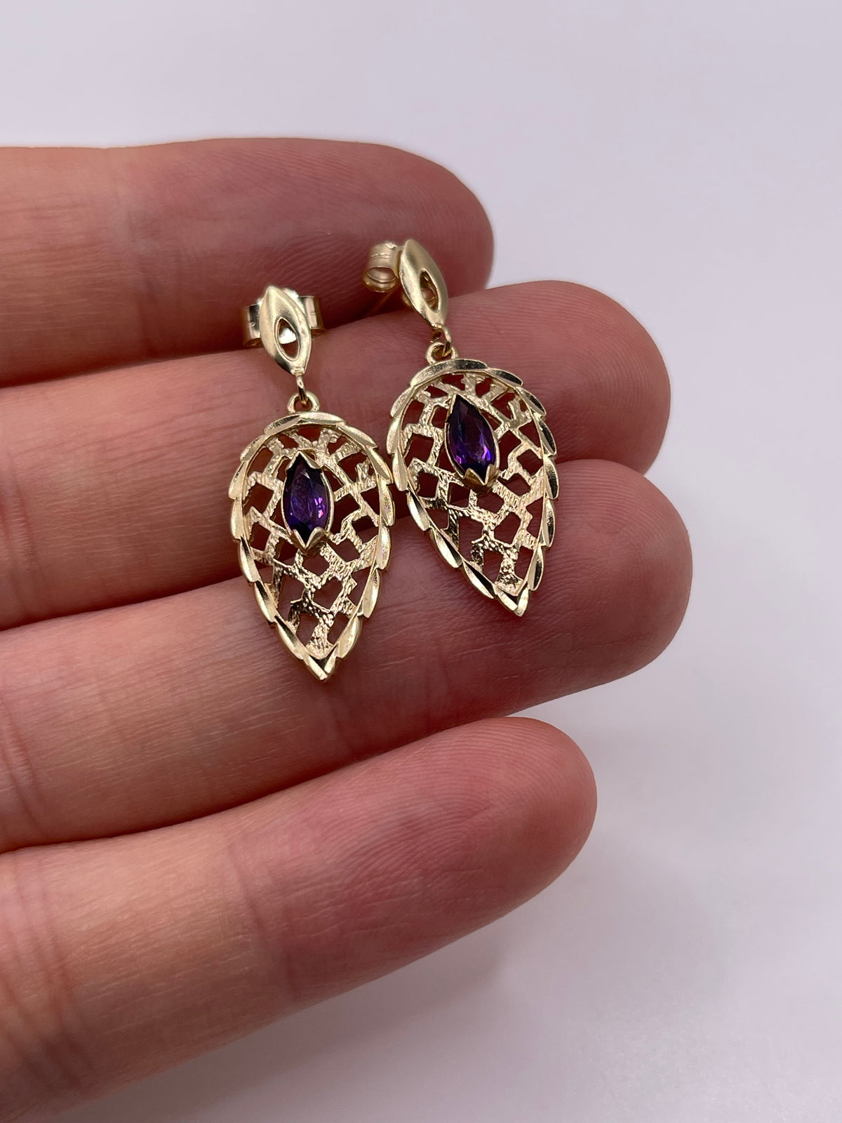 9ct gold amethyst earrings