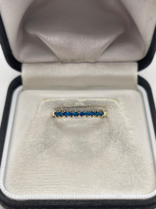 9ct gold blue apatite ring