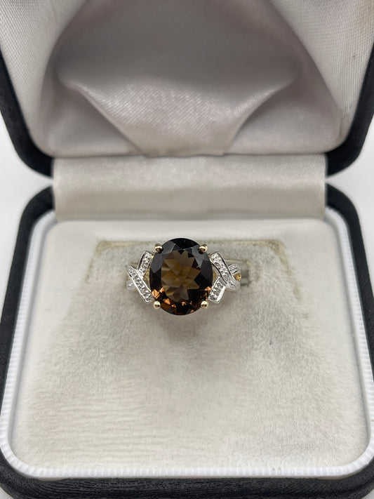 9ct gold Smokey quartz and diamond ring
