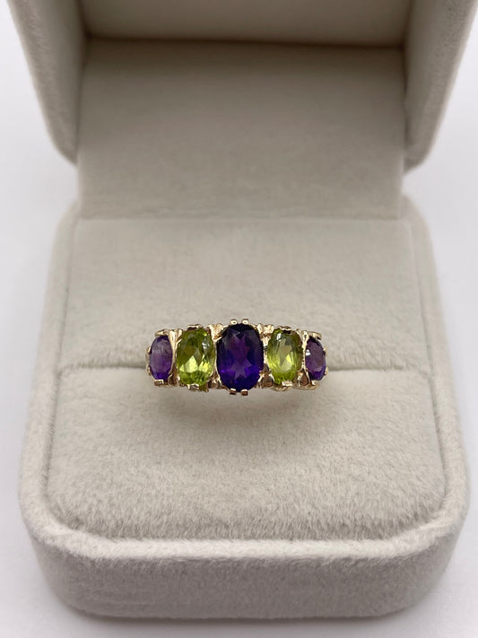 9ct gold amethyst and peridot ring