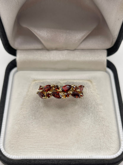 9ct gold garnet cluster ring