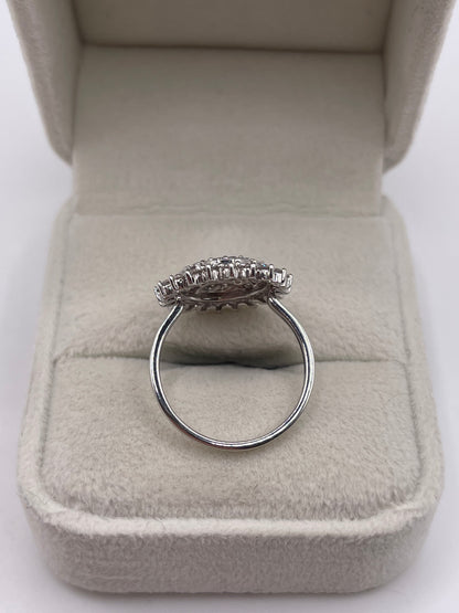 18ct white gold diamond cluster ring