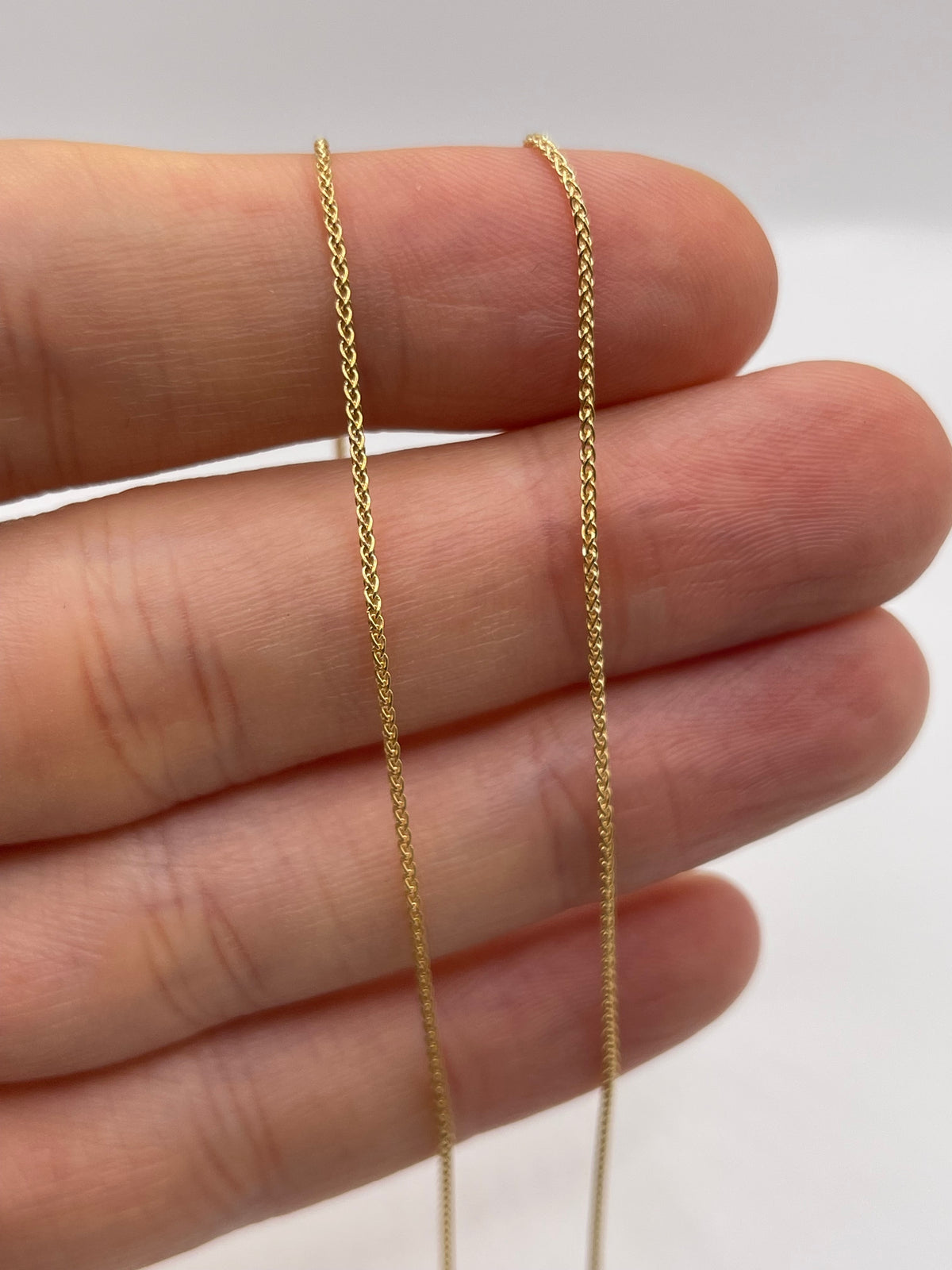 9ct gold chain 578