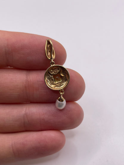 Clogau 9ct gold peridot and pearl pendant