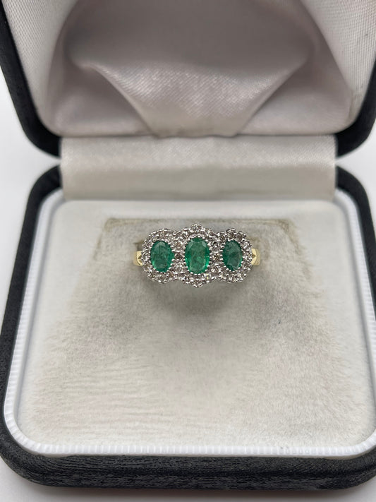 18ct gold emerald and diamond ring