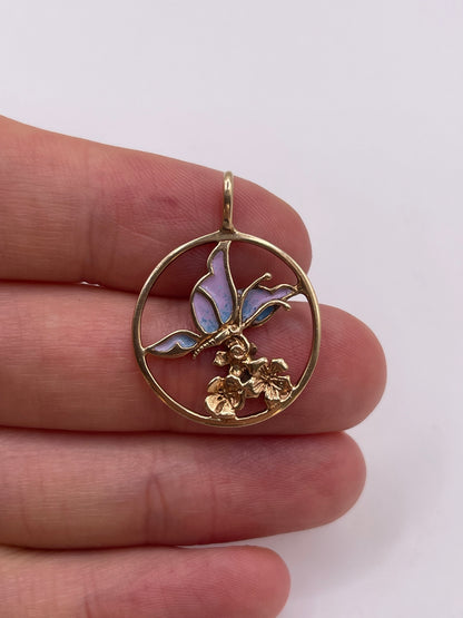 9ct gold enamel pendant