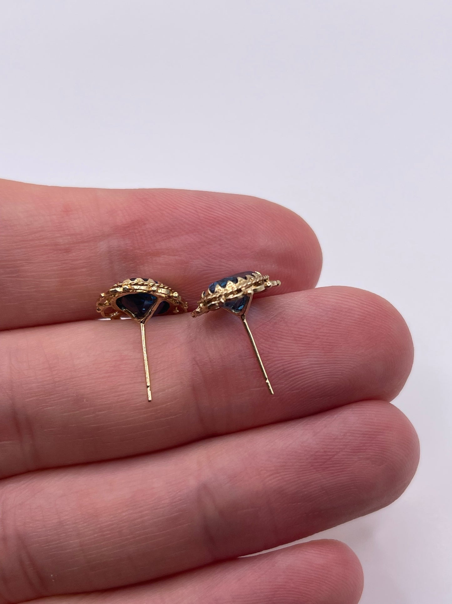 9ct gold topaz earrings