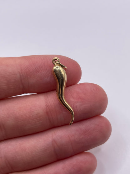 9ct gold horn of plenty charm
