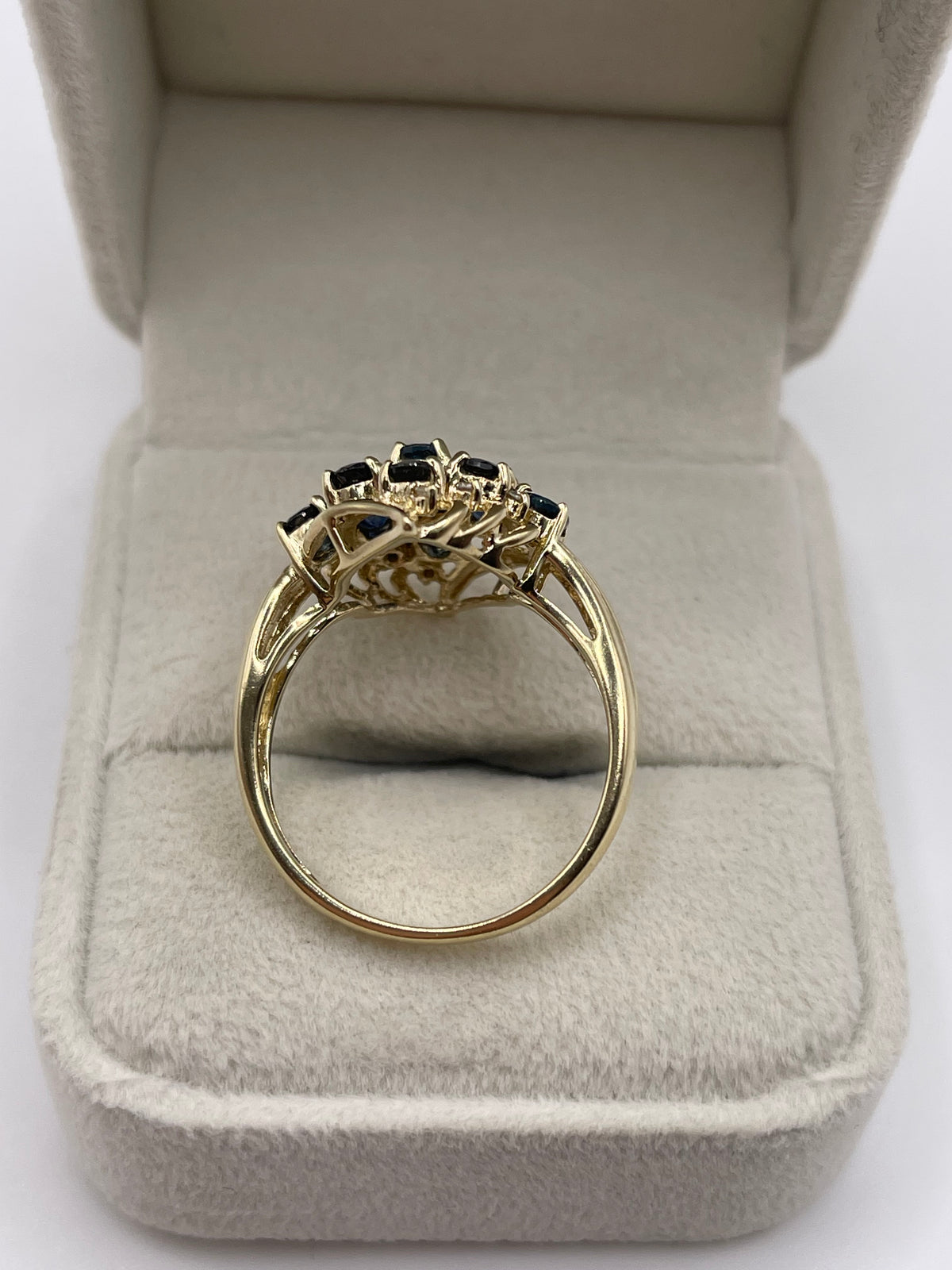 9ct gold sapphire and diamond ring