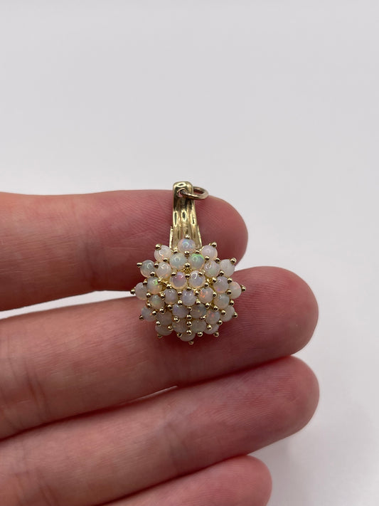 9ct gold opal cluster pendant