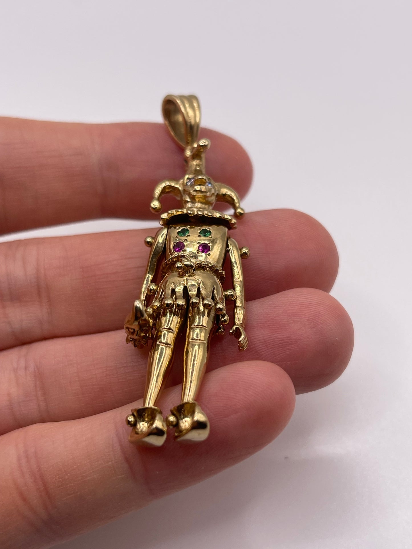 9ct gold articulated jester pendant
